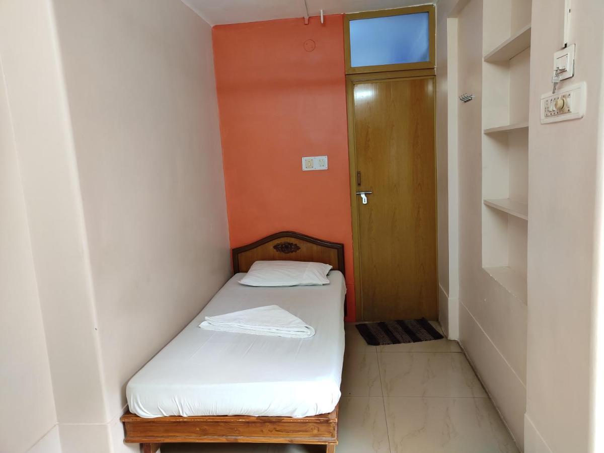 Sibi Lodge Коимбатур Экстерьер фото