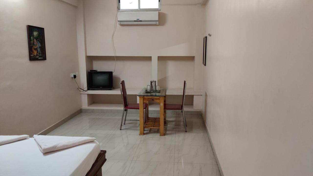 Sibi Lodge Коимбатур Экстерьер фото