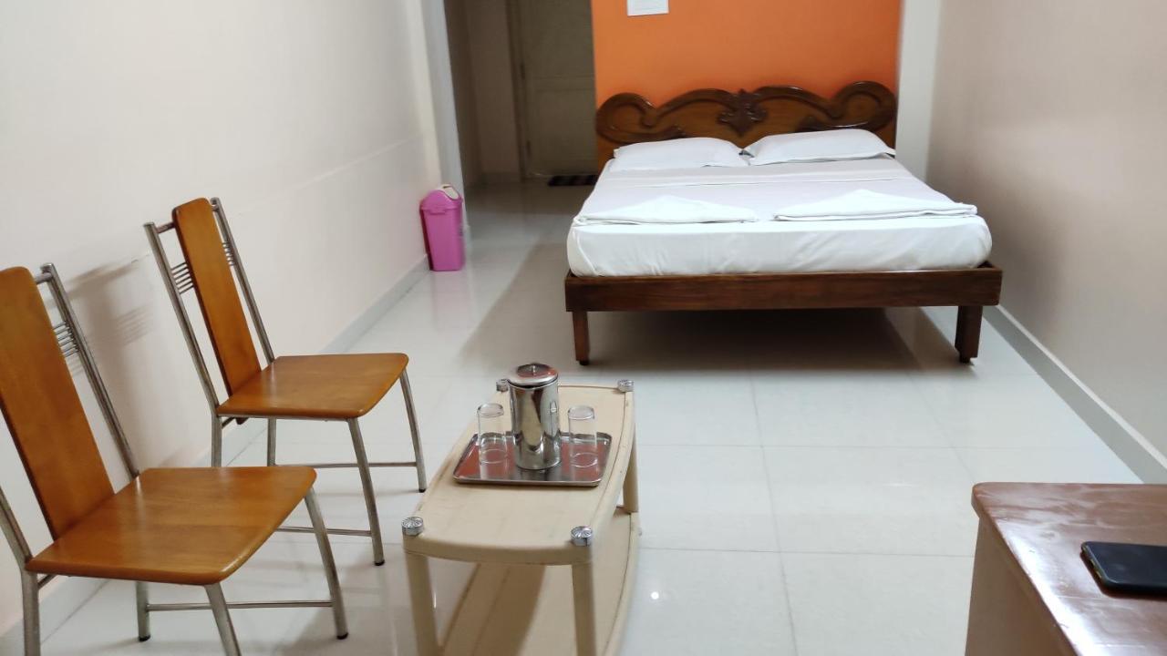 Sibi Lodge Коимбатур Экстерьер фото