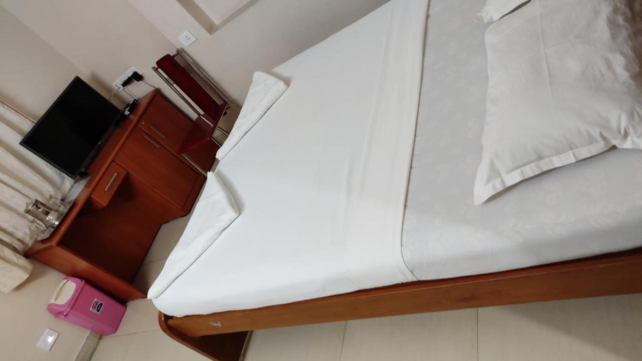 Sibi Lodge Коимбатур Экстерьер фото