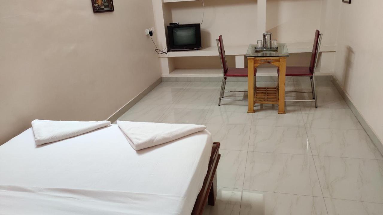 Sibi Lodge Коимбатур Экстерьер фото